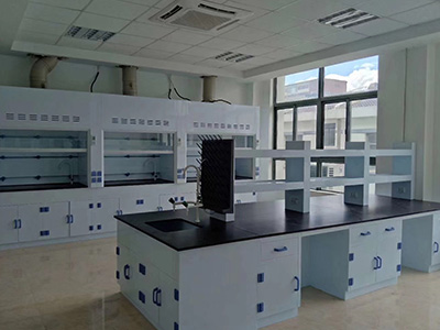 實(shí)驗(yàn)臺(tái)廠家:中央實(shí)驗(yàn)臺(tái)和實(shí)驗(yàn)邊臺(tái)有啥區(qū)別?